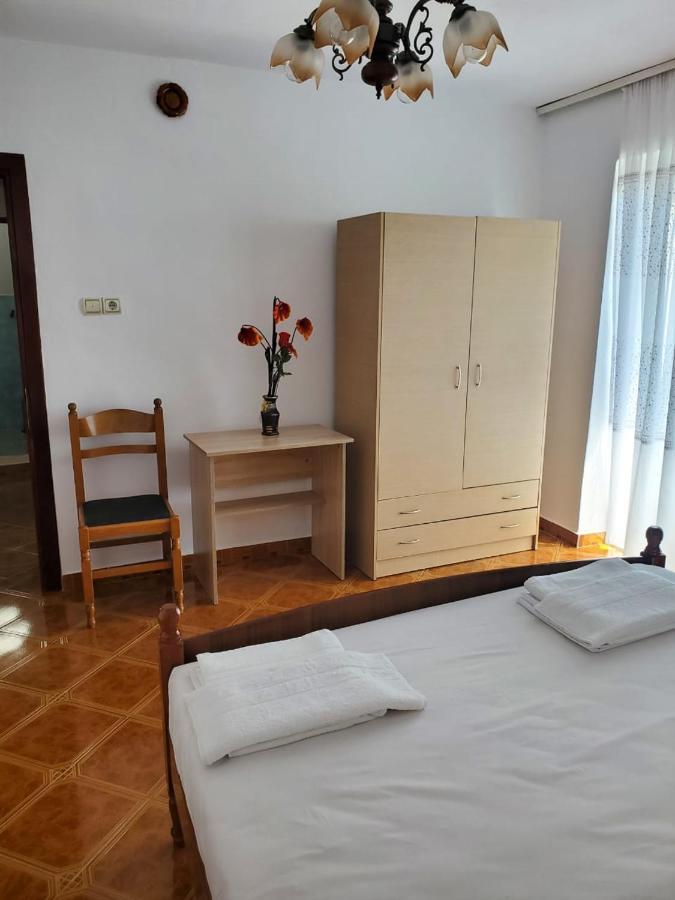 פוגרדץ Lake Ohrid Guesthouse "Villa Valentina" מראה חיצוני תמונה