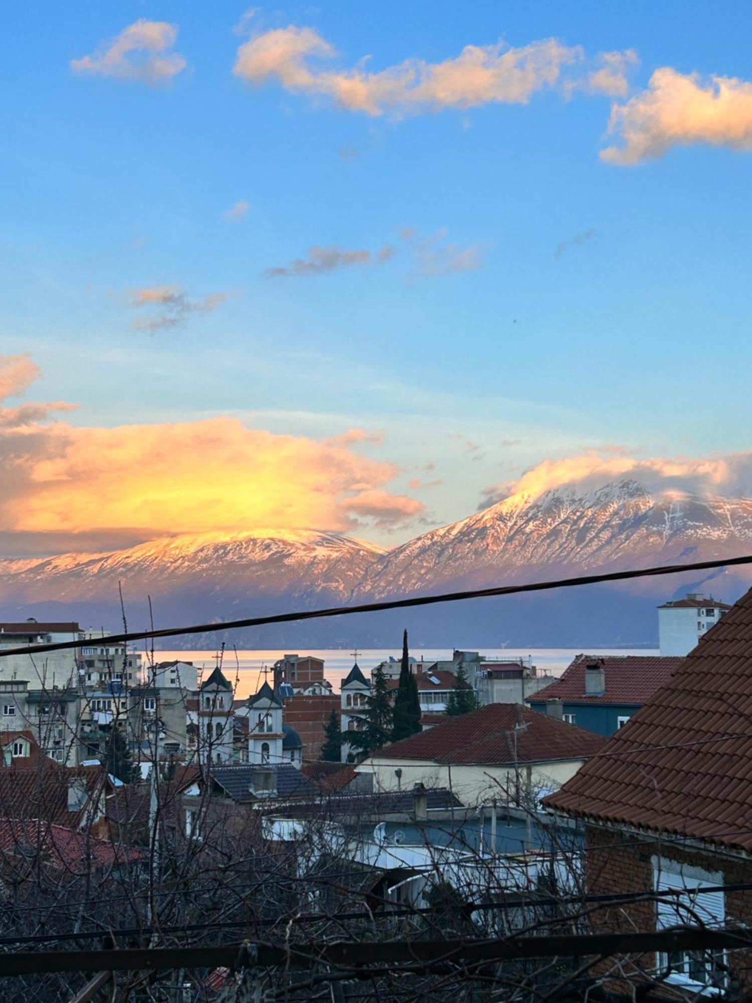 פוגרדץ Lake Ohrid Guesthouse "Villa Valentina" מראה חיצוני תמונה