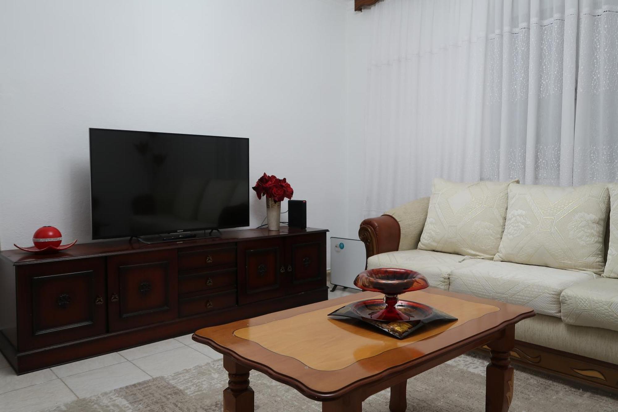פוגרדץ Lake Ohrid Guesthouse "Villa Valentina" מראה חיצוני תמונה